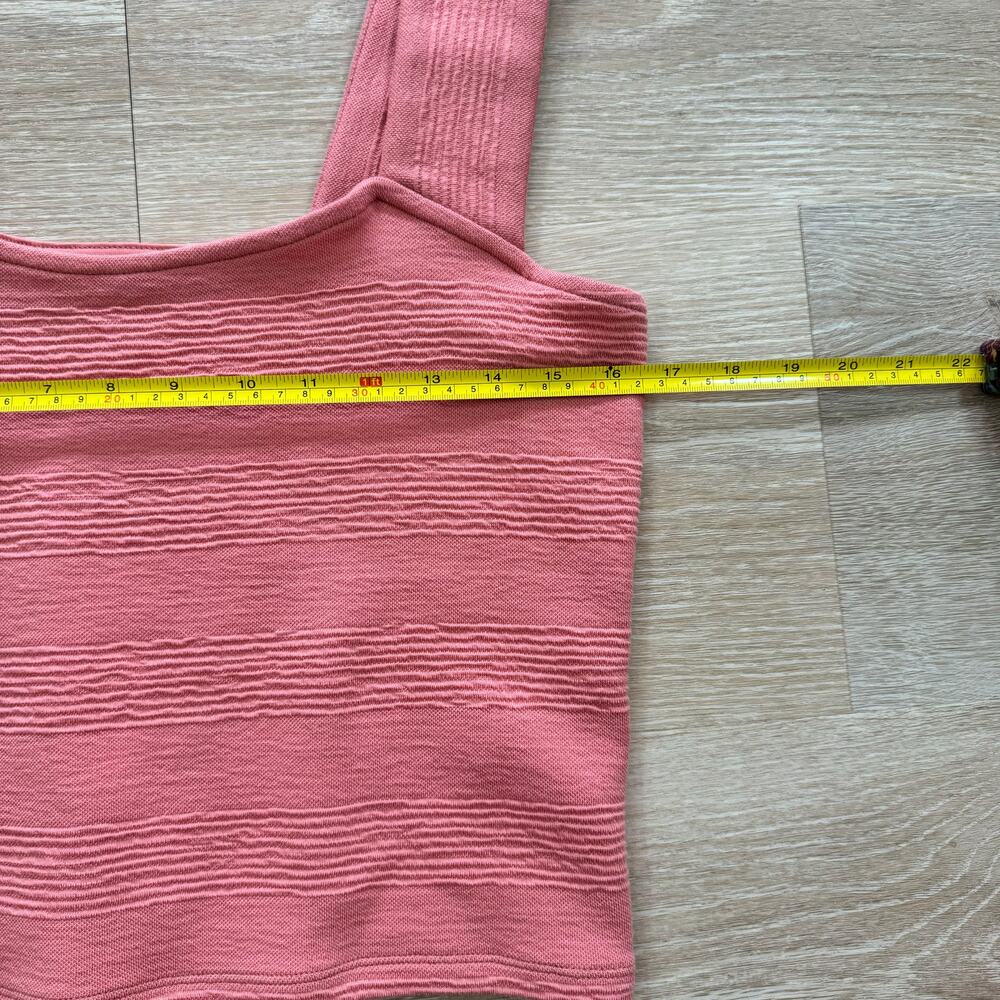 Daily Practice Cropped Tank - Size M - Picture 5 of 6